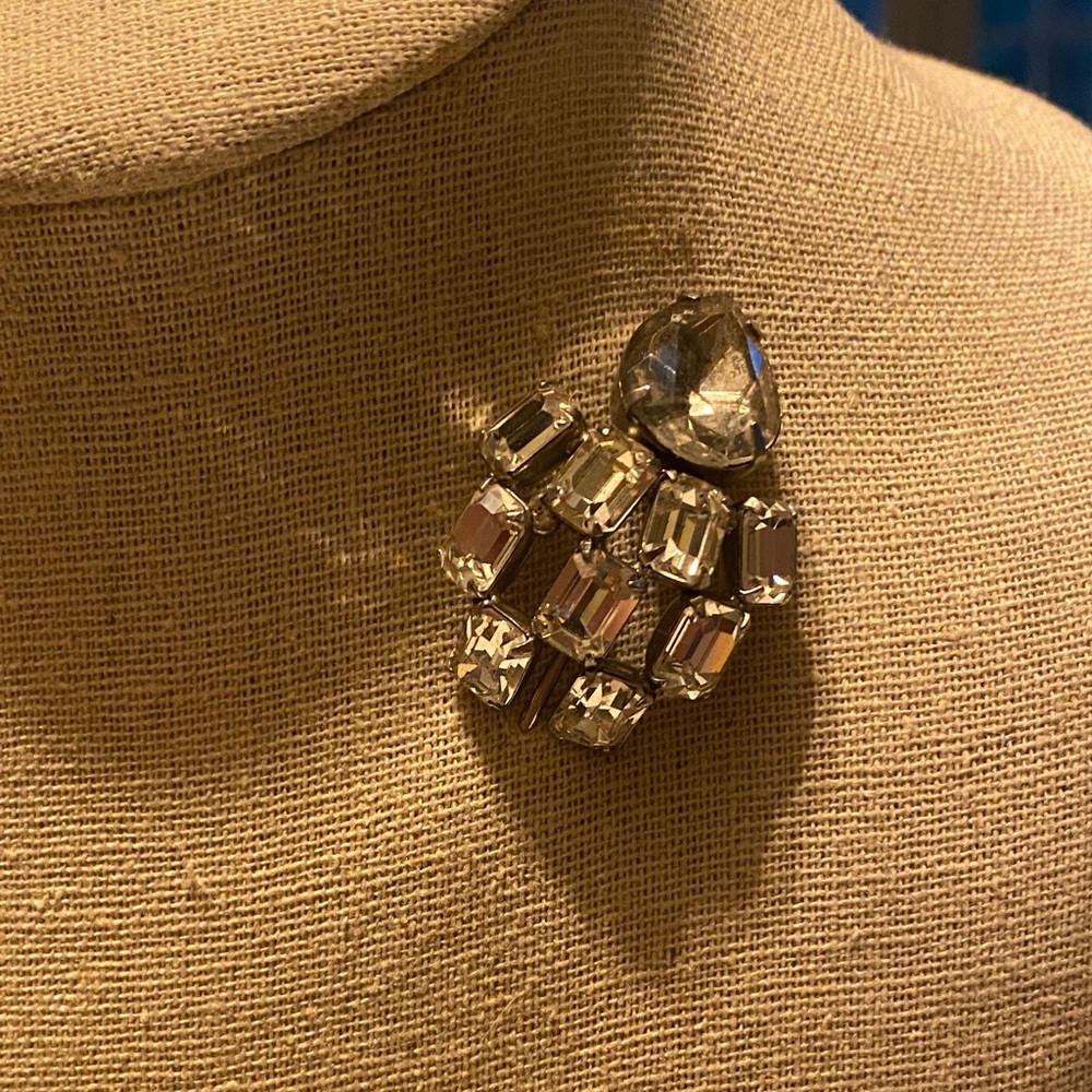 Vintage Rhinestone Silver Tone Stick pin